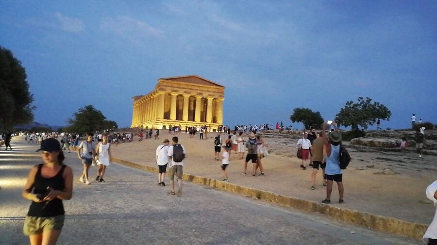 Agrigento: Skip-the-Line Valley of the Temples Night Tour - Key Things to Know Before You Go