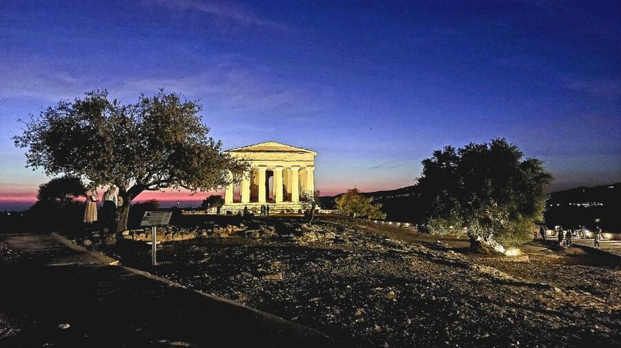 Agrigento: Skip-the-Line Valley of the Temples Night Tour - Night-Lit Ruins of Akragas, Without the Daytime Crush