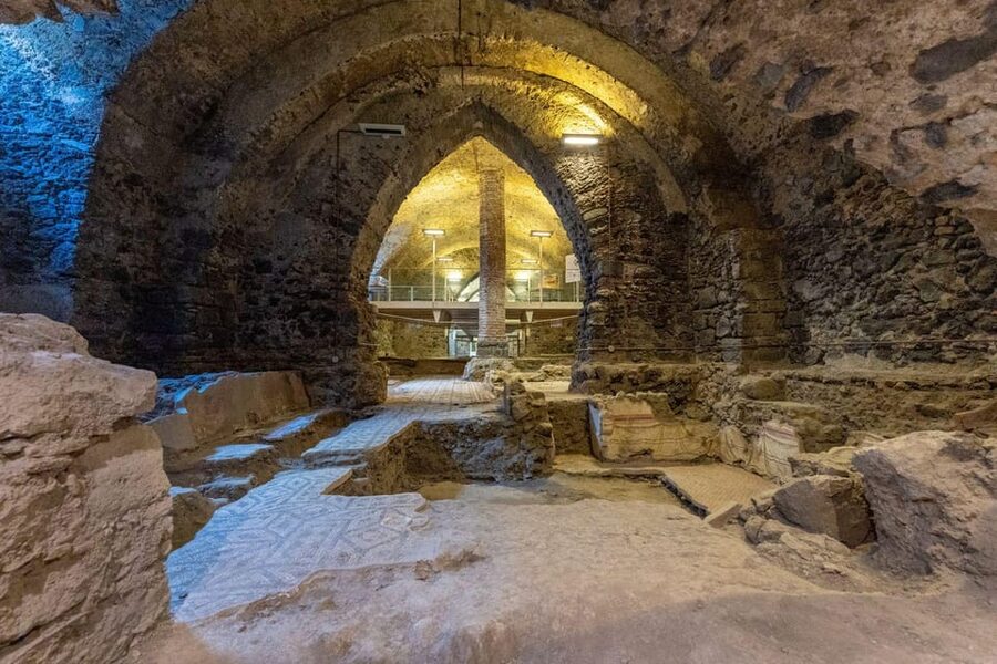 Benedictine Monastery of Catania - English Guided Tour - Roman Houses Beneath a Modern Mezzanine