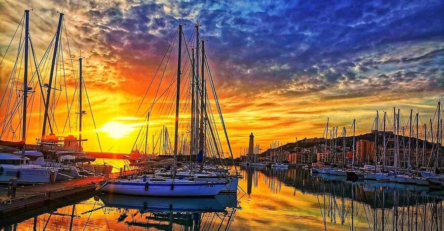 Best Tour di Taormina, Castelmola, Isola Bella e Messina - The ride details that actually matter: Mercedes comfort, Wi-Fi, and AC