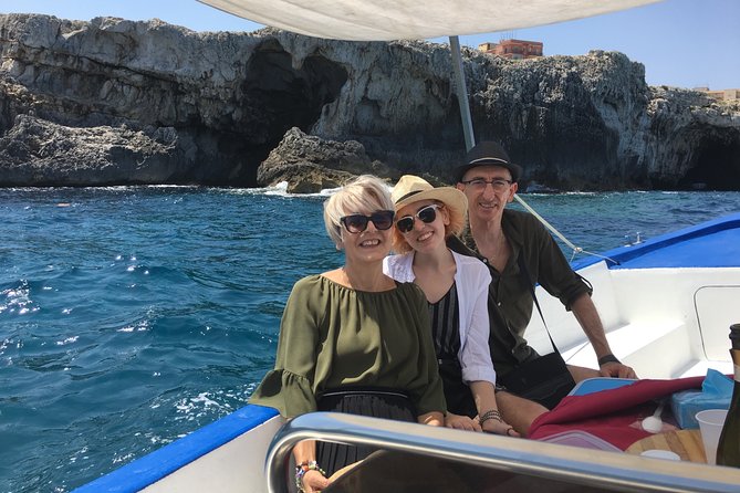 Boat tour of Ortigia Island and sea caves - Sea Caves and the Cave-Entry Experience: What You Can Expect