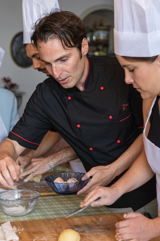Catania: Cooking class set in a sea front historic villa - Why a seafront villa pasta class in Catania feels different