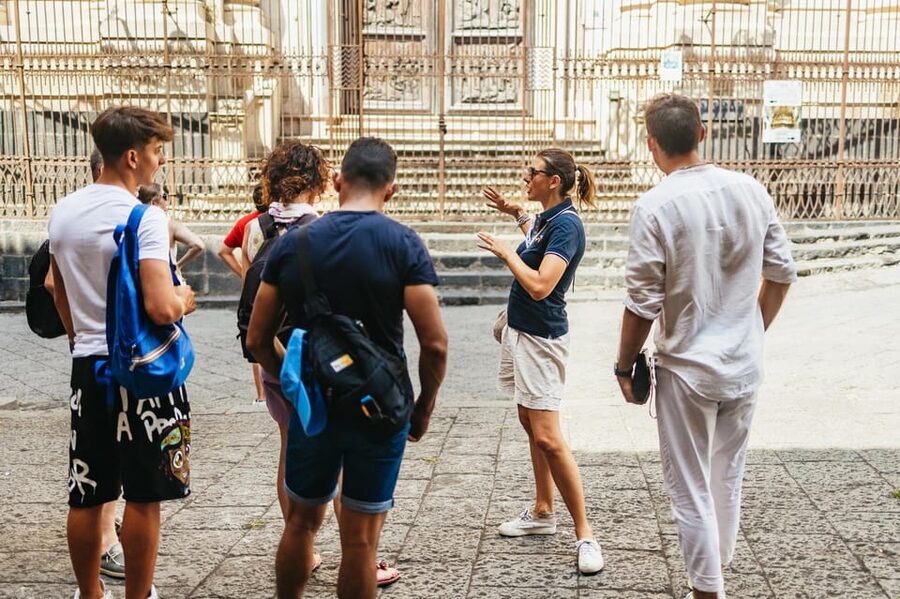 Catania: Guided Street Food Walking Tour - Villa Bellini, Roman Amphitheater Passing Views, and the Dessert Finish