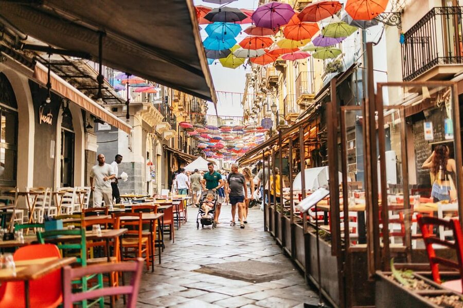 Catania: Guided Street Food Walking Tour - Your Big Decision: Fried Fish Cone vs Grilled Horse-Meat Meatballs
