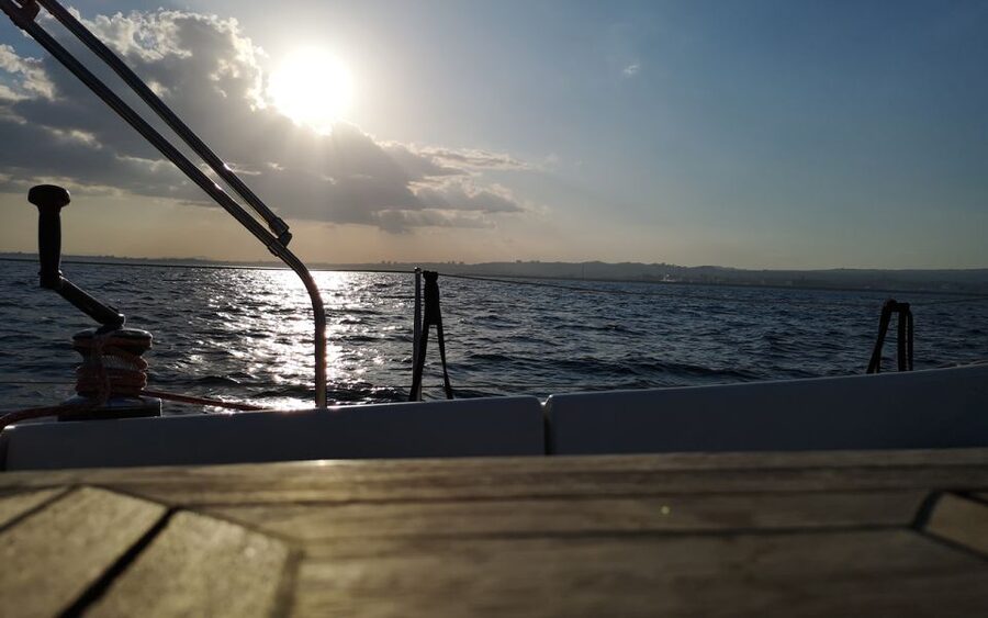 Catania: Guided Sunset Sailing Trip with Aperitif & Prosecco - What to bring for a 3-hour sunset on the Mediterranean