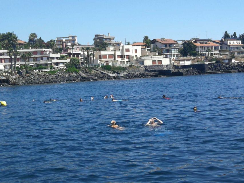 Catania, Isole Ciclopi: Snorkeling Trip - The timing reality check: 2.5 hours, but how long is it in the water?