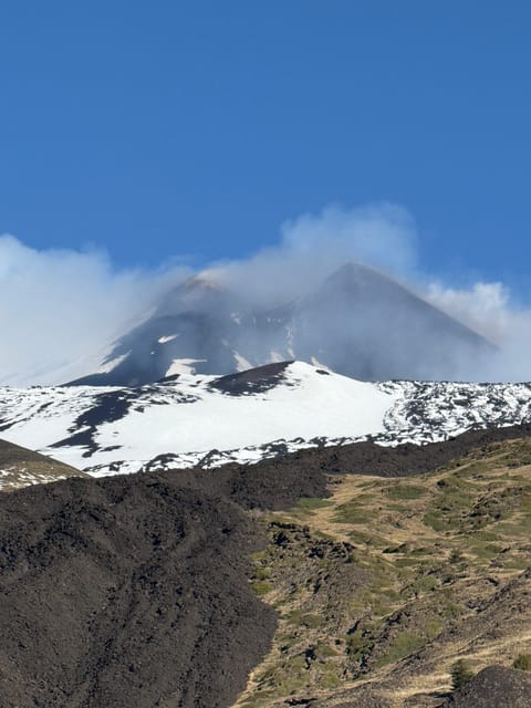 Catania: Morning Jeep Tour of Mount Etna and Lava Flow Caves - Etna Park and the 2,000-meter zone: viewpoints with purpose
