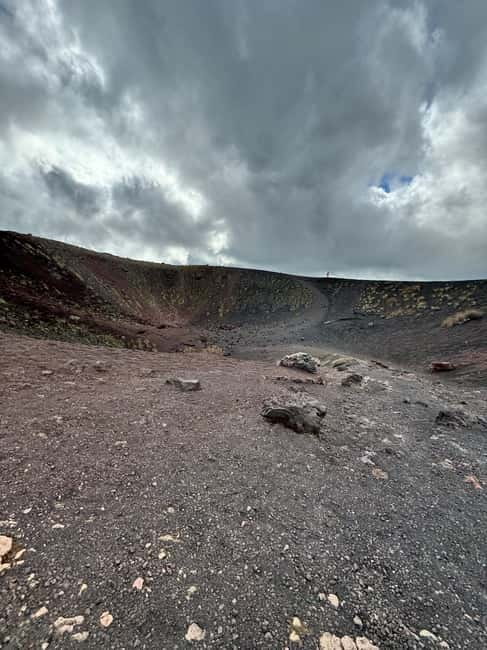 Catania: Mount Etna 3000m Tour with Hotel Pickup - Stop-by-stop: Etna Observatory, Piano Provenzana, and the crater walk