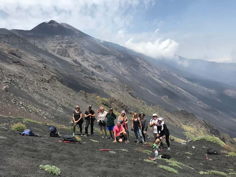 Catania: Mount Etna Adventurous Tour with a Volcano Guide - Valle del Bove: the 2.5-hour guided walk across Etna’s giant depression