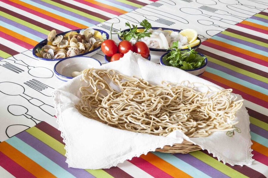 Catania: Pasta & Tiramisu Cooking Class at a Local's Home - The aperitivo warm-up: prosecco, nibbles, then real work