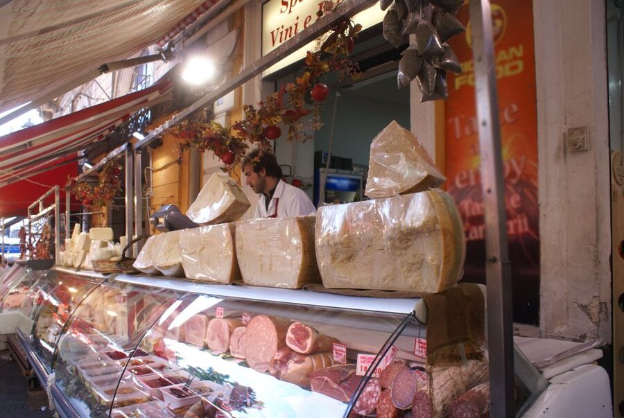Catania Street Food Tour - Port area finish: grilled horse-meat meatballs and the final sweet