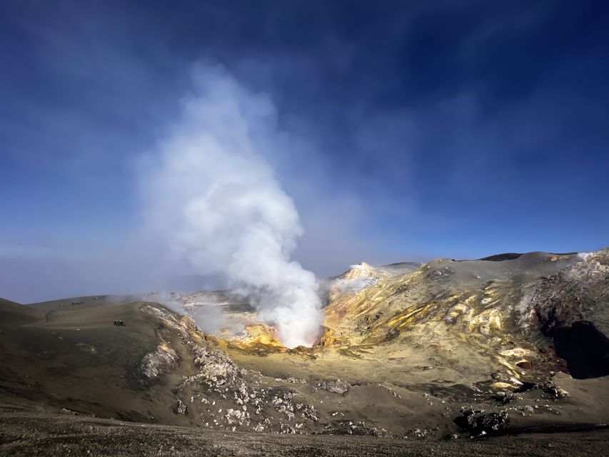 Catania: Summit Craters from North Etna with 4x4 vehicles - The Morning Start at Piano Provenzana, Then Up by Off-Road 4x4