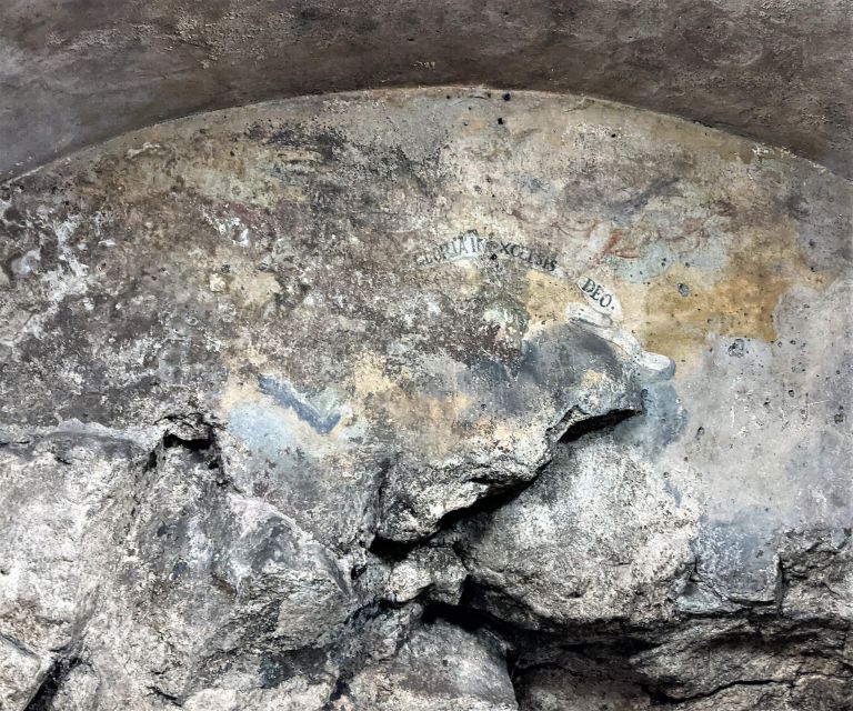 Catania: Underground Catania Tickets and Guided Tour - Meeting at the Black Amphitheater, then Walking Via Etnea with a Purpose
