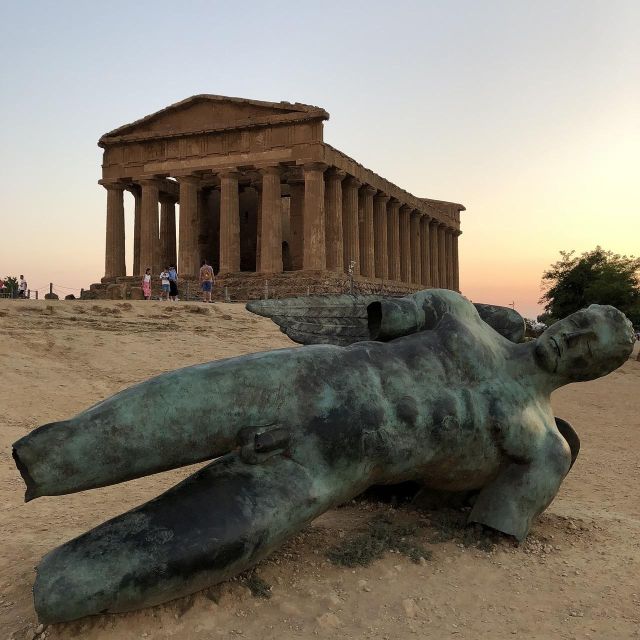 Catania: Valley of the Temples and Turkish Steps with Snack - Scala dei Turchi Turkish Steps: walking the white rock by the sea
