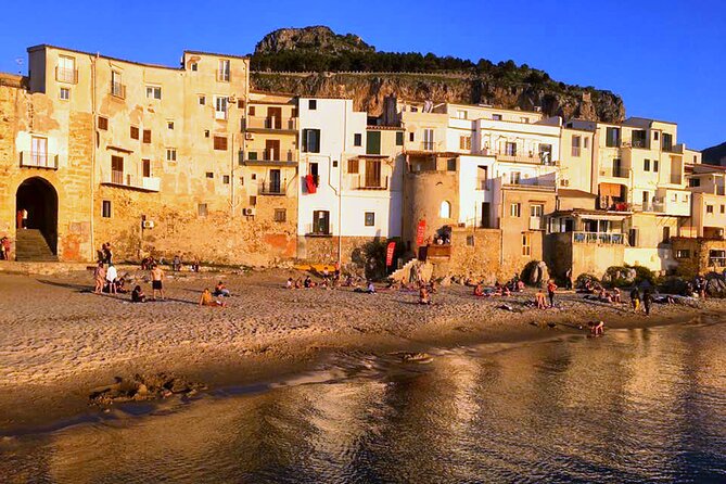 Cefalù: Guided Walking Tour & Cefalu Cathedral Mosaics - Sicilian alleys to the lighthouse, then the fishing port and Porta Pescara