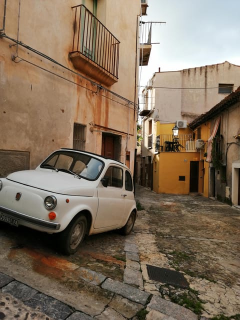 Cefalù: History and Legends Guided Walking Tour - Key highlights you will actually feel during the walk