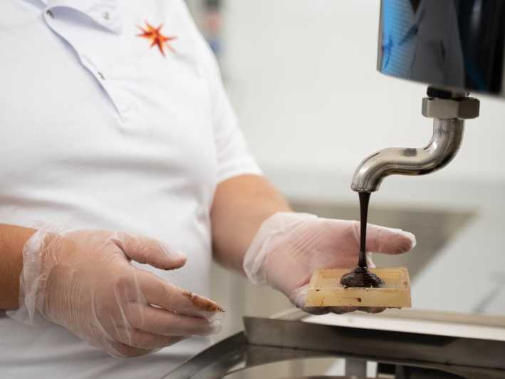 Chocolatier for a day: raw bean to bar chocolate in Modica - Modica bean-to-bar workshop: why this beats a quick tasting