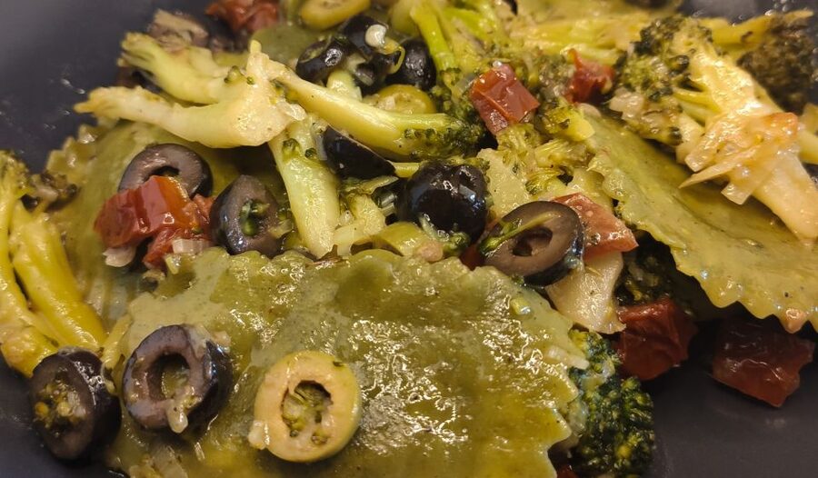 Cooking class fresh pasta - Sicilian sauces: ragù, Norma, and pesto (the flavor triangle)