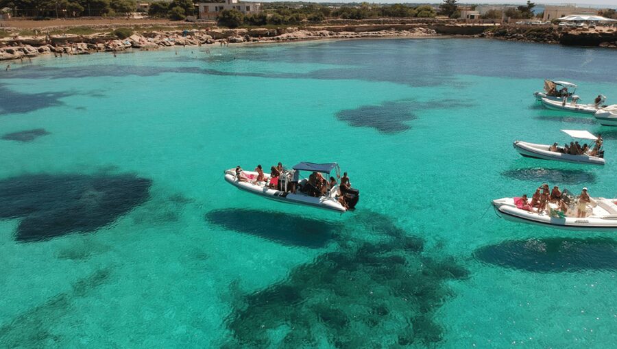 Da Trapani: Escursione alle isole Egadi Favignana & Levanzo - The Favignana swim circuit: Cala Rossa, Cala Azzurra, Cala Rotonda, and the cave stops