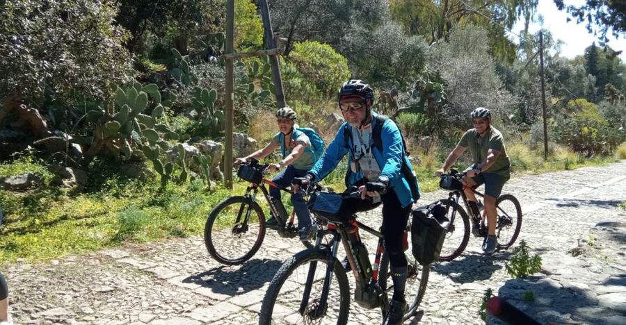 Discover MtPellegrino with a PRIVATE Guided Bike Tour - Starting at Sicicla, and why the meeting point matters
