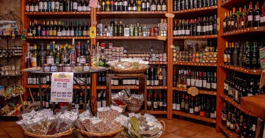 Erice: degustazione di prodotti tipici siciliani - Chocolate of Modica, the Sweet Stop You Should Not Skip