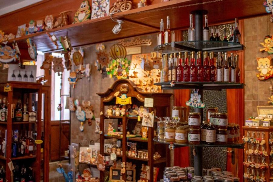 Erice: degustazione di prodotti tipici siciliani - Who This Fits Best, and Who Might Prefer Something Else