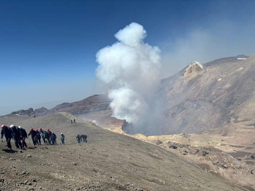 Etna excursion to 3000 mt. with cable-car and jeep 4x4 - Getting from La Baita 3L to Etna’s “working” volcano zone