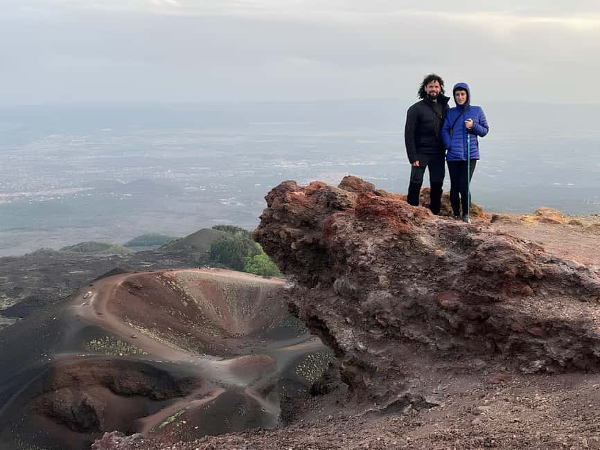 ETNA: TOUR GUIDATO DELL'ETNA CON PRELIEVO DA CATANIA - Mount Etna, But With a Real Day Plan From Catania