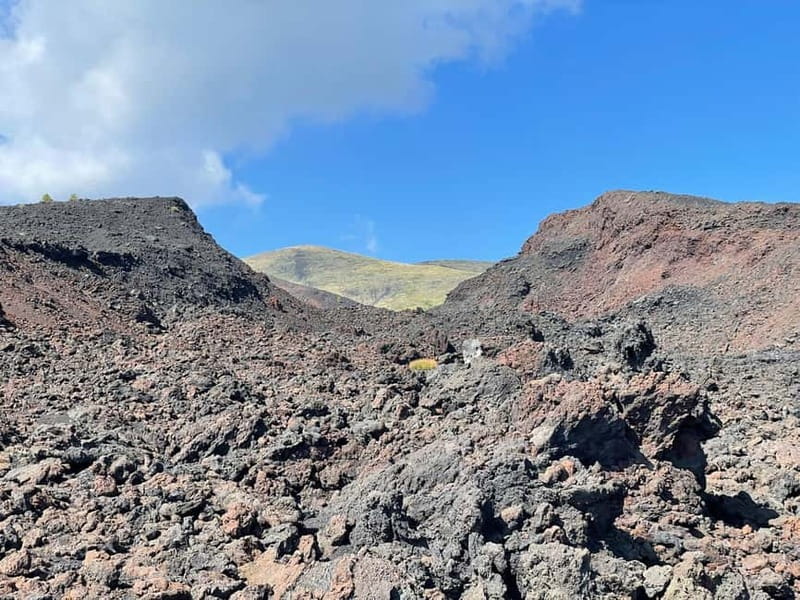 ETNA VOLCANO: Excursion to the Craters of 2002 - The early photo viewpoints that set the story