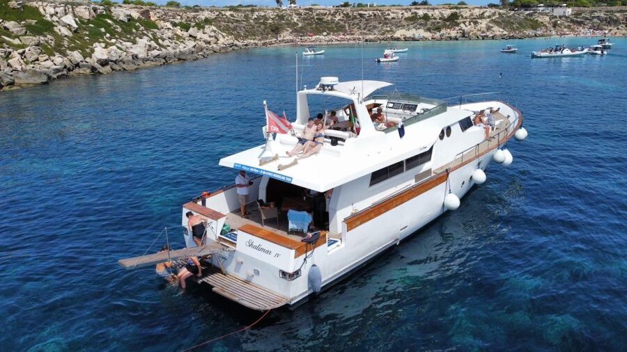 Favignana e Levanzo: tour condiviso Yacht Shalimar IV - Who should book this and who should skip it