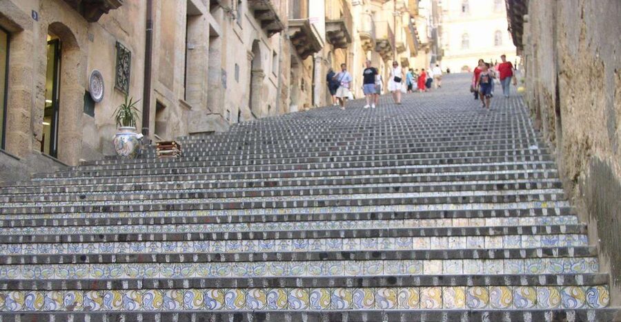 From Catania: Caltagirone & Piazza Armerina Tour with Brunch - Caltagirone: ceramics, the Santa Maria del Monte staircase, and tile panoramas