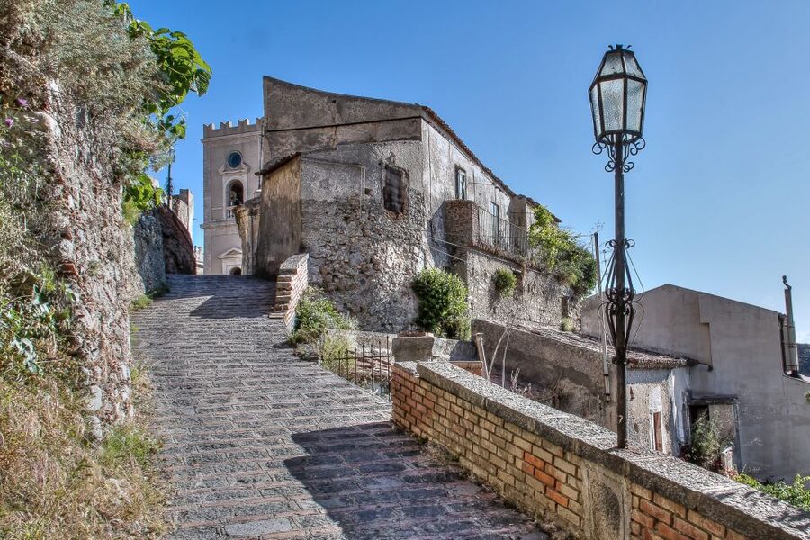 From Catania: Guided Godfather Tour with Taormina Visit - Taormina After the Movie Stops: Corso Umberto Shopping Time