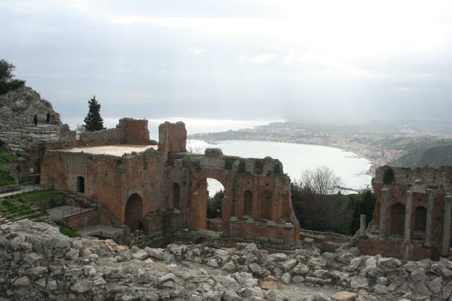 From Catania: Guided Tour of Mount Etna and Taormina - Weather and comfort reality check