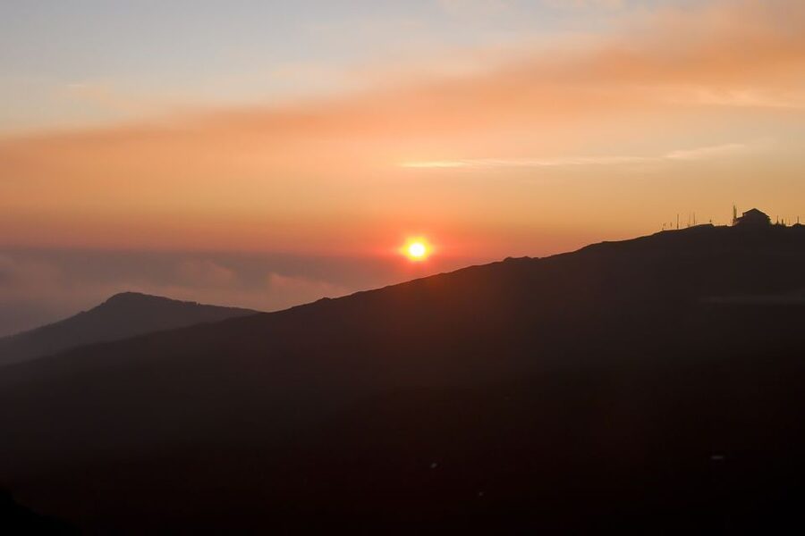 From Catania: Mount Etna Sunset Tour with Tasting and Cave - Inside the lava cave, what the kit actually helps you do