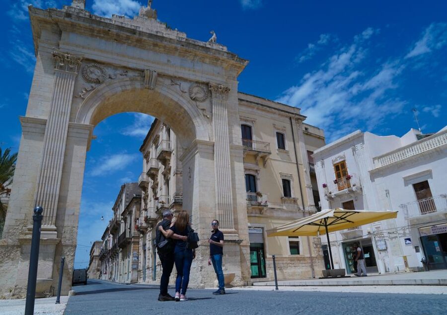 From Catania: Neapolis of Syracuse, Ortygia, and Noto Tour - How the Day Flows: Transit Times, Small Group Energy, and When You Might Feel Rushed