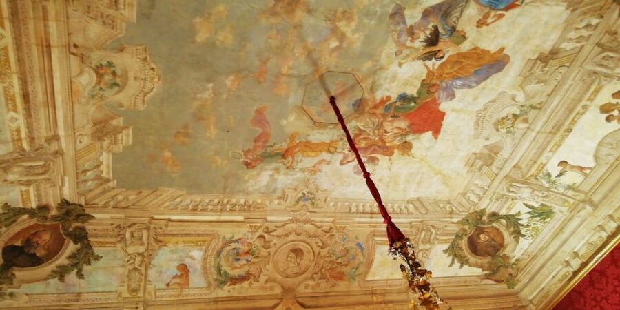 From Catania: Southeast Sicily Inspector Montalbano Tour - The van ride: how to use the 2 hours on the way