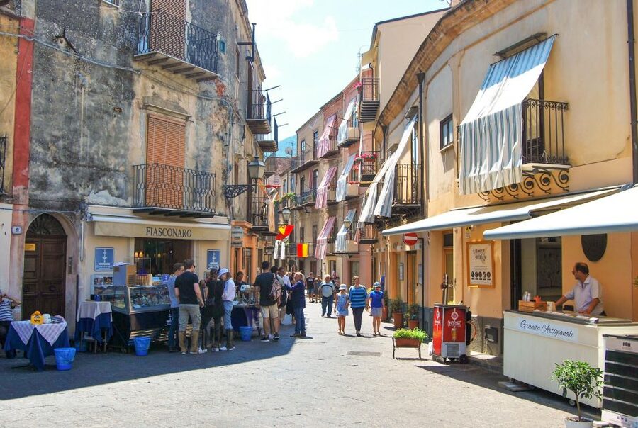From Cefalù: Authentic Sicilian Villages and Happy Hour - The free panettone Fiasconaro moment in Castelbuono