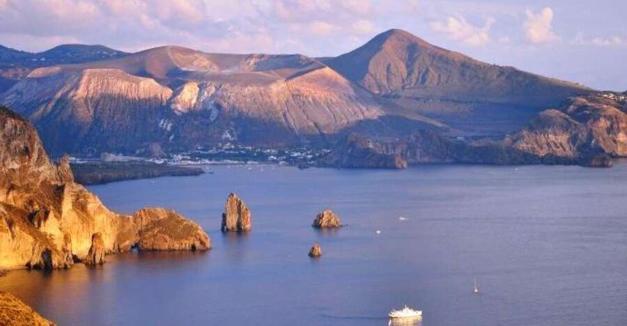 From Milazzo: Lipari and Vulcano Day Trip - Lipari Time: Old Town Lanes, Castle Views, and Petra Lunga