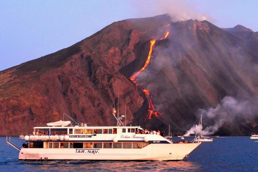 From Milazzo: Panarea and Stromboli Boat Trip by Night - Why night Stromboli is the kind of day you remember