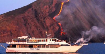 Panarea and Stromboli Boat Trip by Night