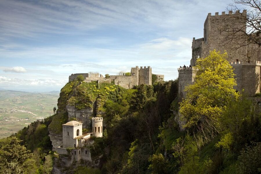 From Palermo: Erice and Marsala Day Trip with Lunch - Why Erice, salt pans, and a winery lunch fit together so well