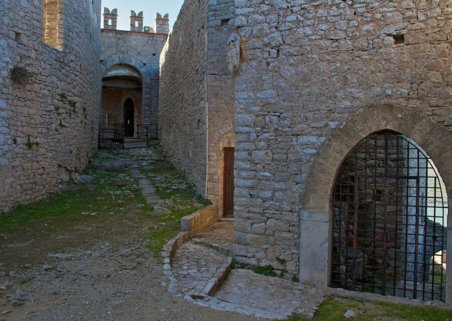 From Palermo: Medieval castle tour of Caccamo and Cefalù. - Should You Book This Palermo Tour to Cefalù and Caccamo?