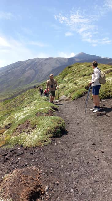 From Siracusa: Etna Tour - Trek, Wine and Food - Wine, spirits, and Sicilian tasting: how the day transitions from hike to food