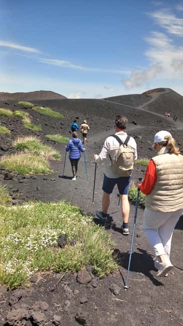 From Siracusa: Etna Tour - Trek, Wine and Food - Weather and timing: how to protect your Etna plan