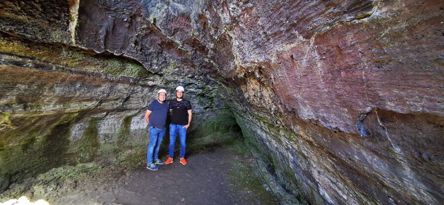 From Syracuse: Mount Etna Guided Morning Hike & Food Tasting - What you should pack for wind, cold, and long wear