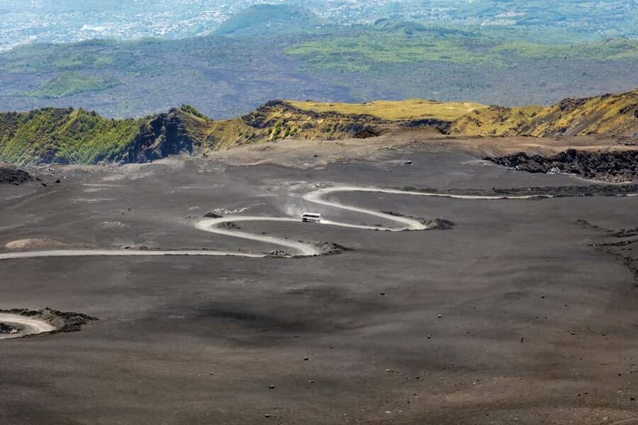 From Taormina Area: Mount Etna tour - Choosing 1,900m vs 2,900m, and What Changes in Real Life