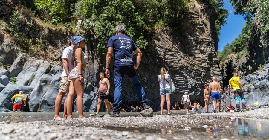 From Taormina: Mount Etna and Alcantara River Tour - Getting picked up and out of Taormina smoothly
