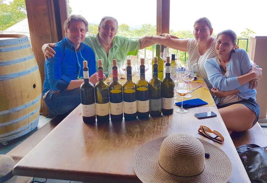 From Taormina: Private 3 Etna Wineries with Food & Wine - The wine tasting style: 10 wines, unlimited pours, and real food pairings