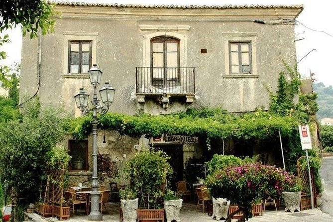 From Taormina: Private/Guided Godfather with appetizer and Pasta - Forza dAgro: the hilltop walk and the Vito Andolini escape story