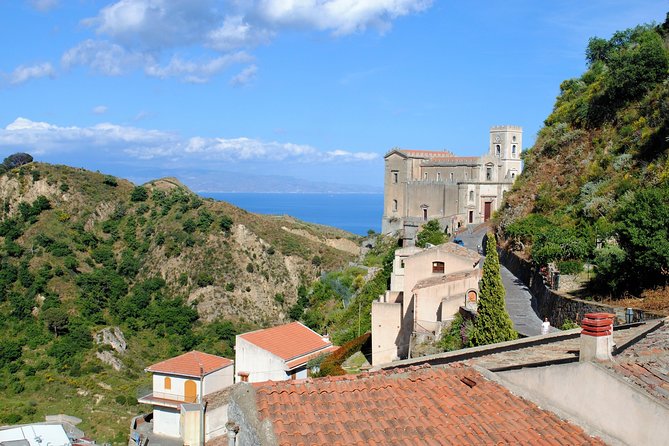 From Taormina: Private/Guided Godfather with appetizer and Pasta - Lunch at a trattoria: what’s included, and why it feels worth it